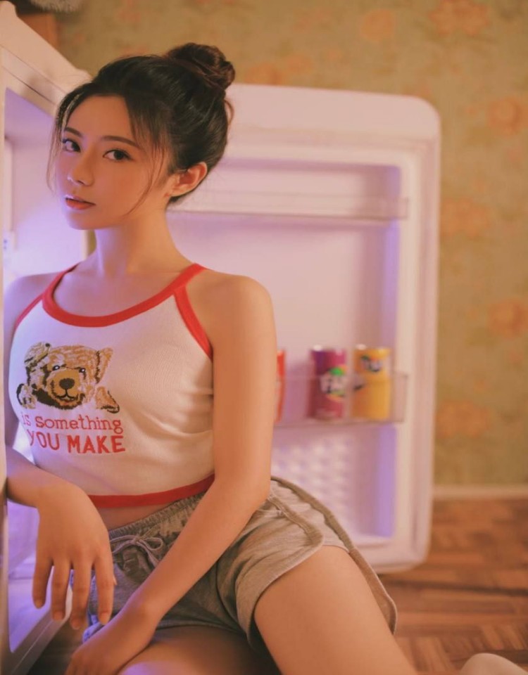 三年在线全部免费观看,手机在线播放